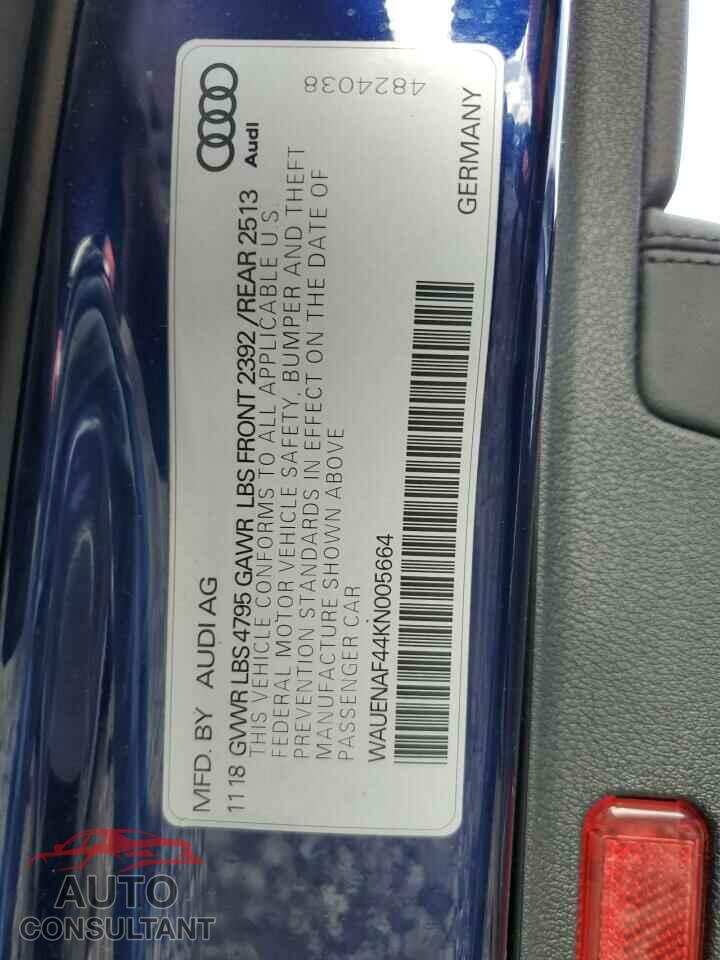 AUDI A4 2019 - WAUENAF44KN005664