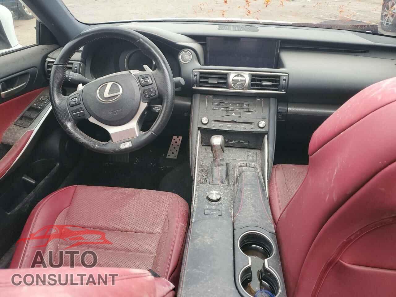 LEXUS IS 2017 - JTHCM1D28H5018536