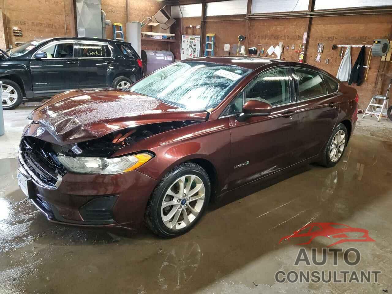 FORD FUSION 2019 - 3FA6P0LU6KR220756