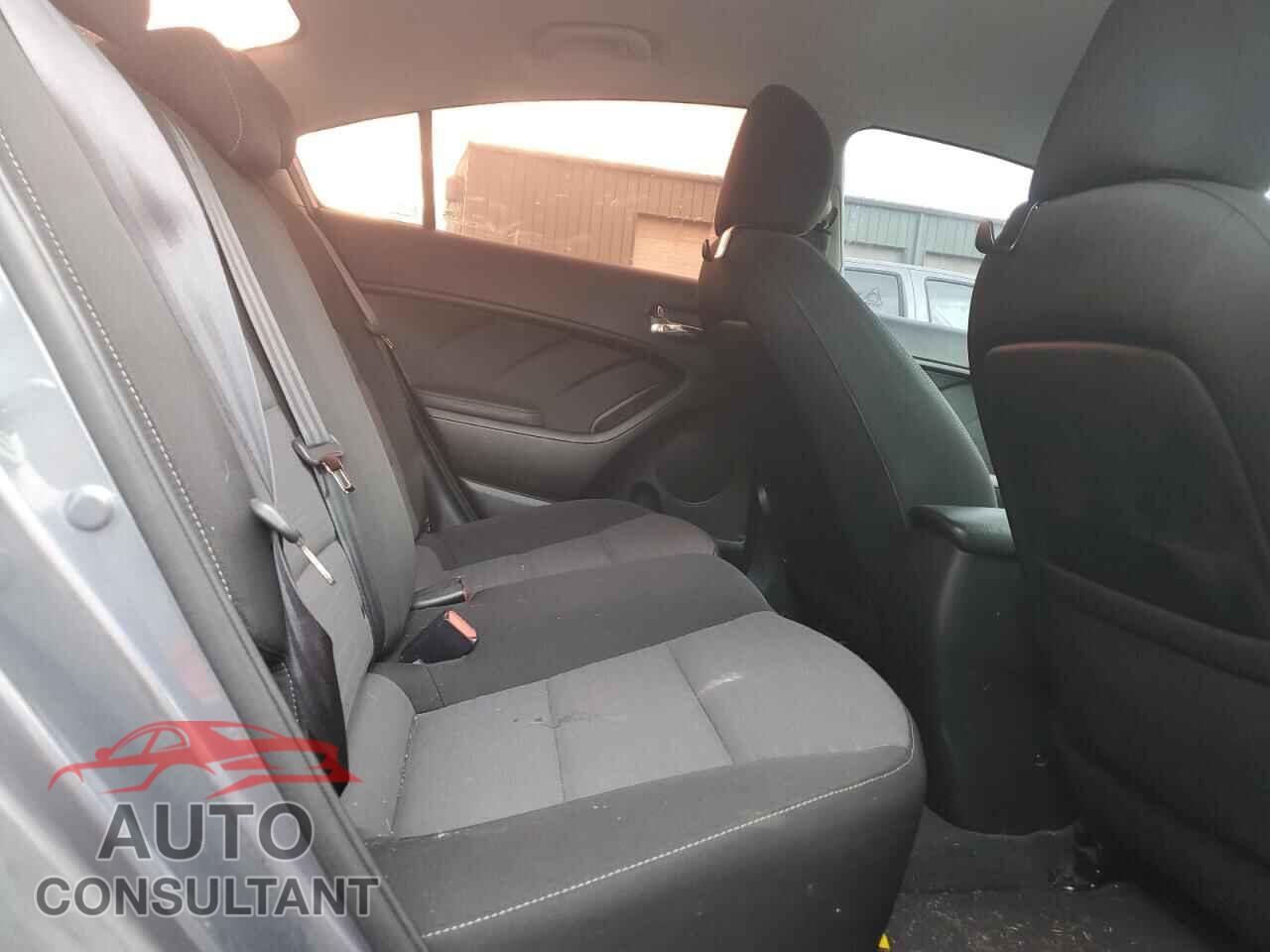 KIA FORTE 2017 - 3KPFL4A79HE044604