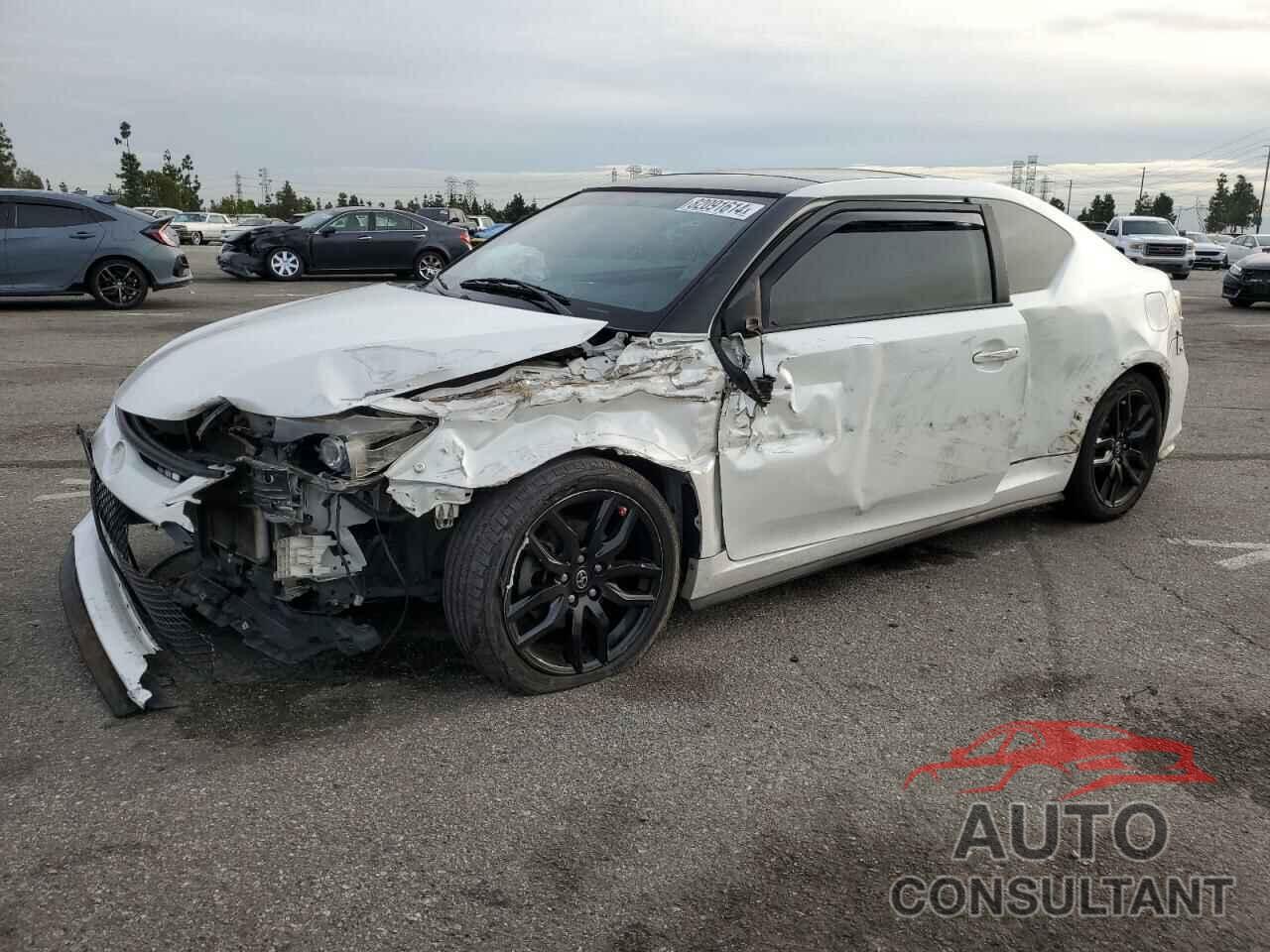 TOYOTA SCION 2015 - JTKJF5C7XFJ010006