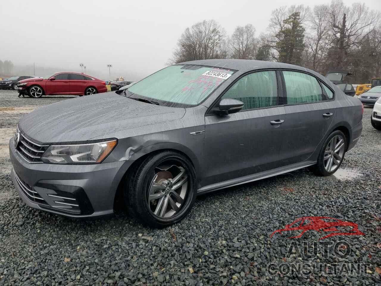VOLKSWAGEN PASSAT 2018 - 1VWAA7A37JC020035
