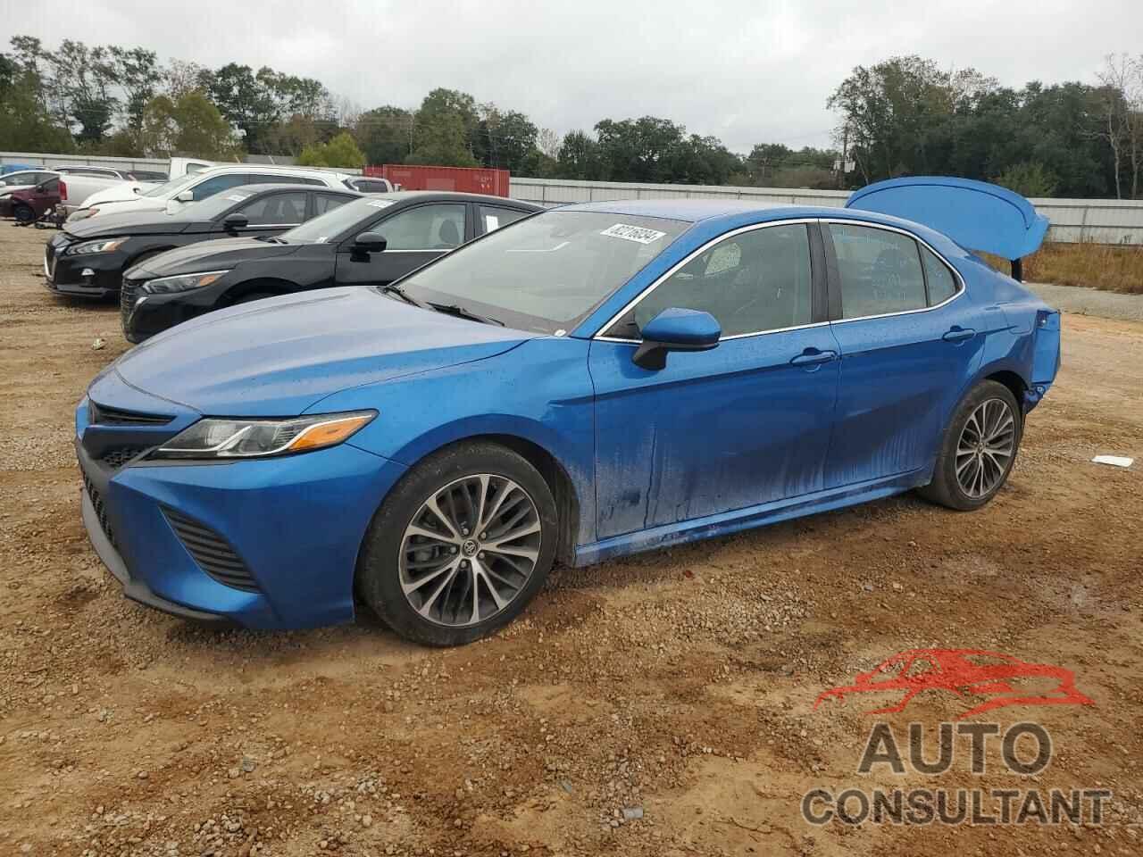 TOYOTA CAMRY 2018 - 4T1B11HK0JU055782