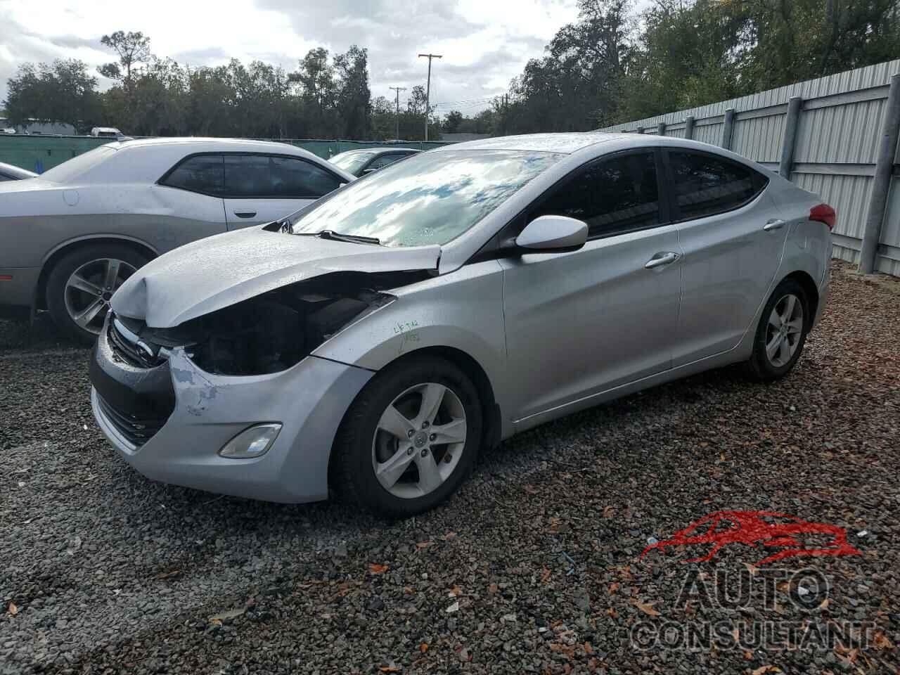 HYUNDAI ELANTRA 2013 - KMHDH4AE2DU881905