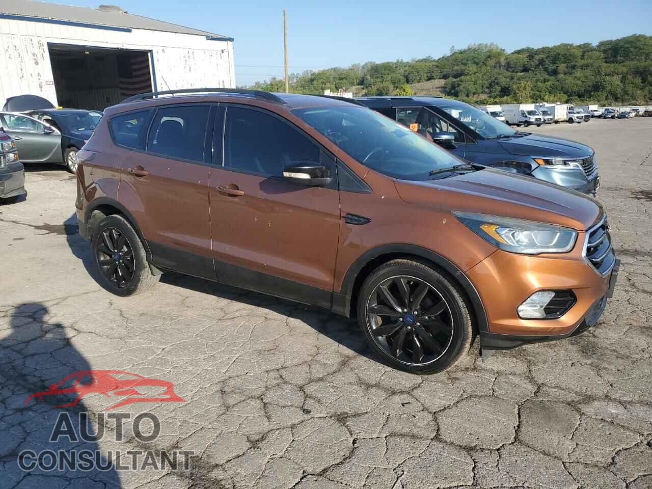 FORD ESCAPE 2017 - 1FMCU0JD0HUB37779