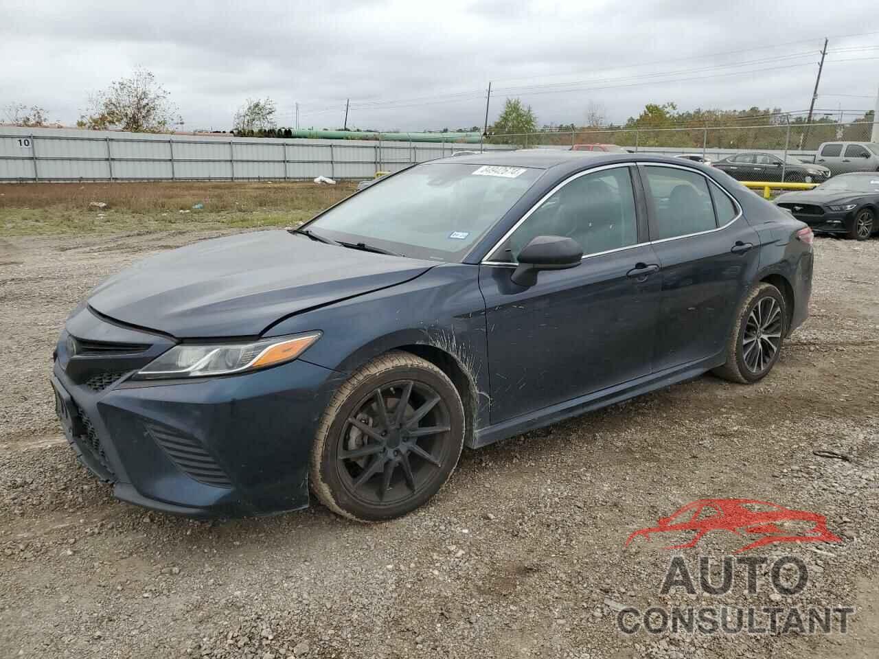 TOYOTA CAMRY 2018 - 4T1B11HK6JU560824
