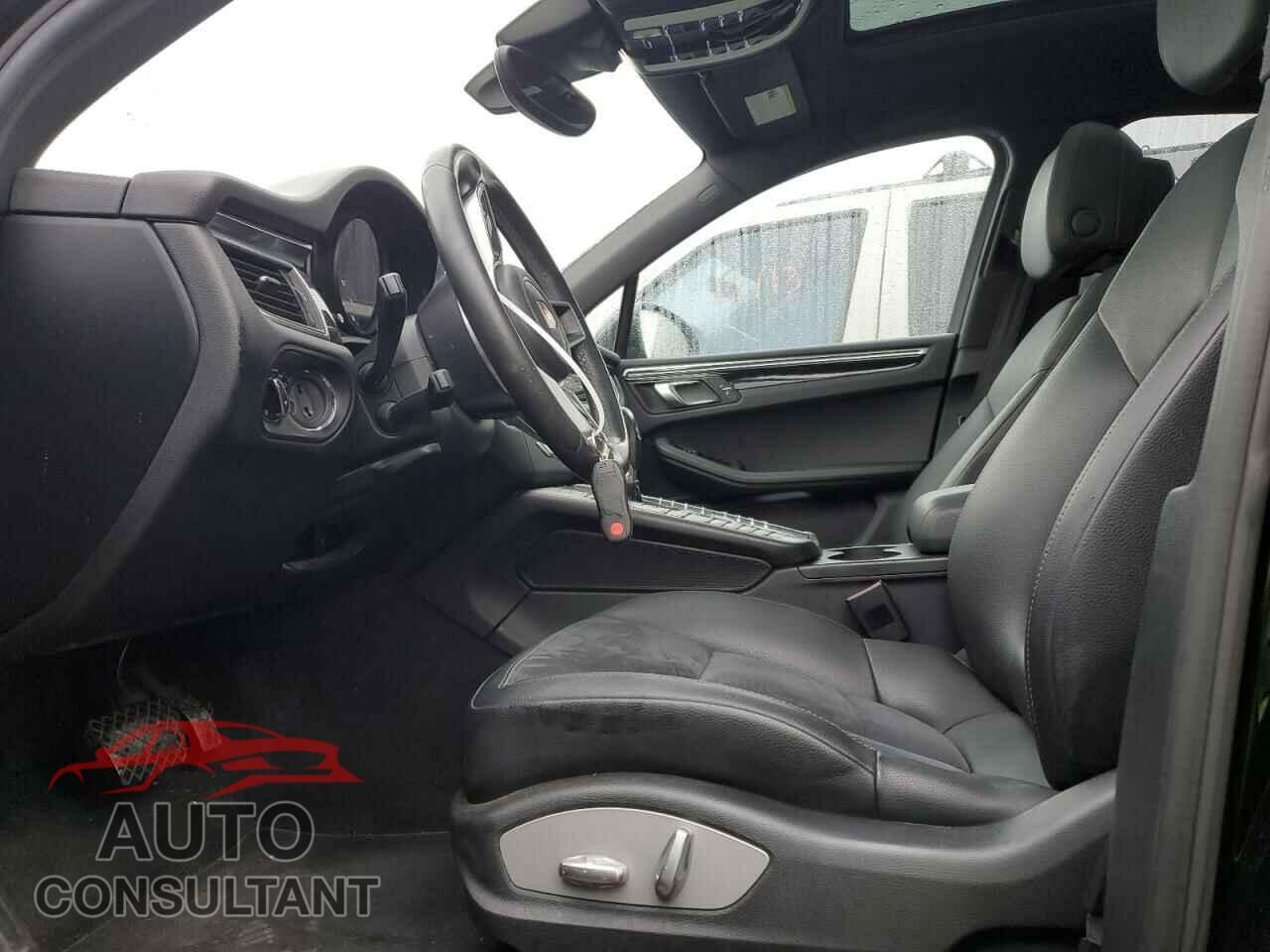 PORSCHE MACAN 2018 - WP1AA2A58JLB25558