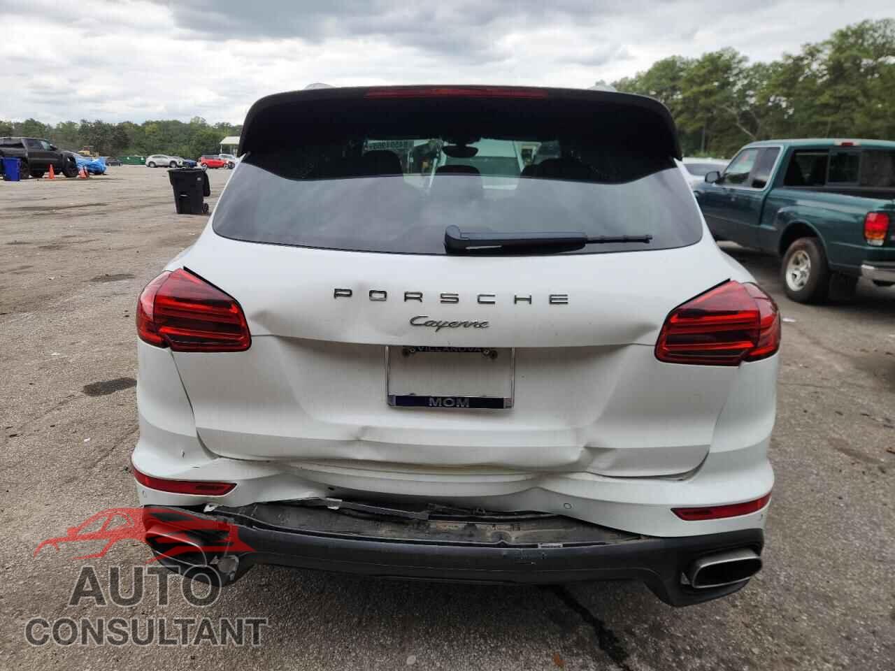 PORSCHE CAYENNE 2015 - WP1AF2A25FLA35380