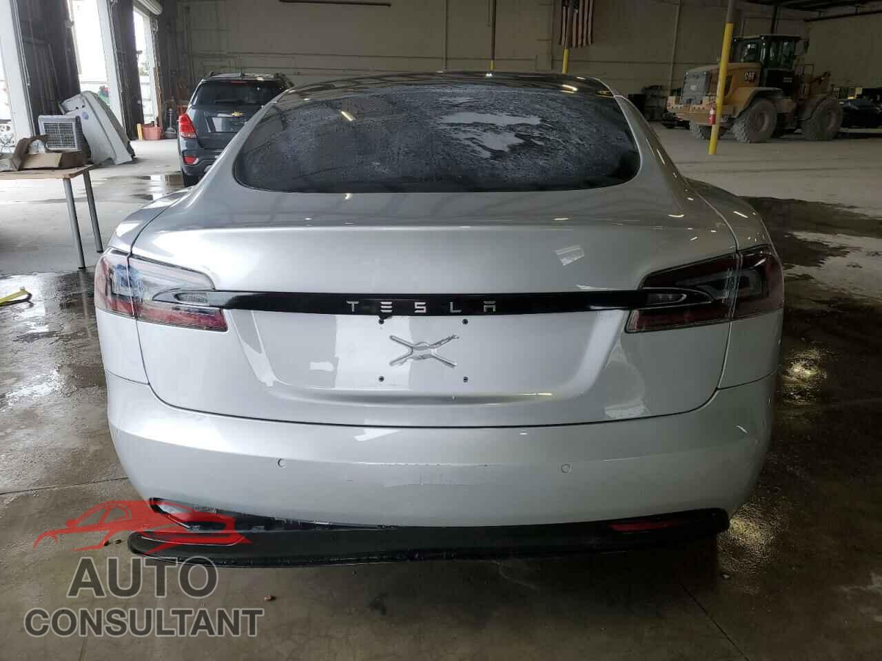 TESLA MODEL S 2017 - 5YJSA1E17HF210539