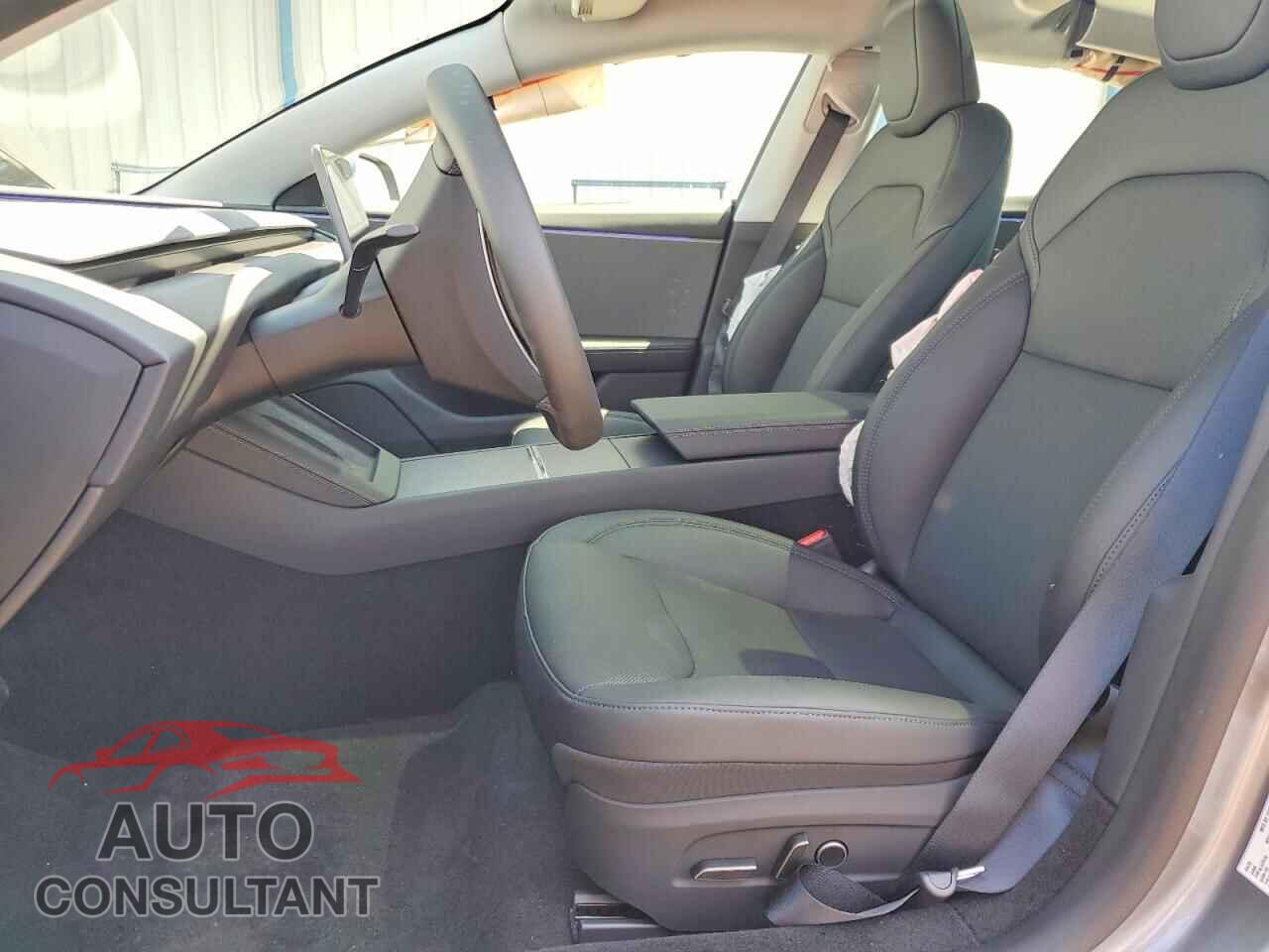 TESLA MODEL 3 2026 - 5YJ3E1EA0TF175456