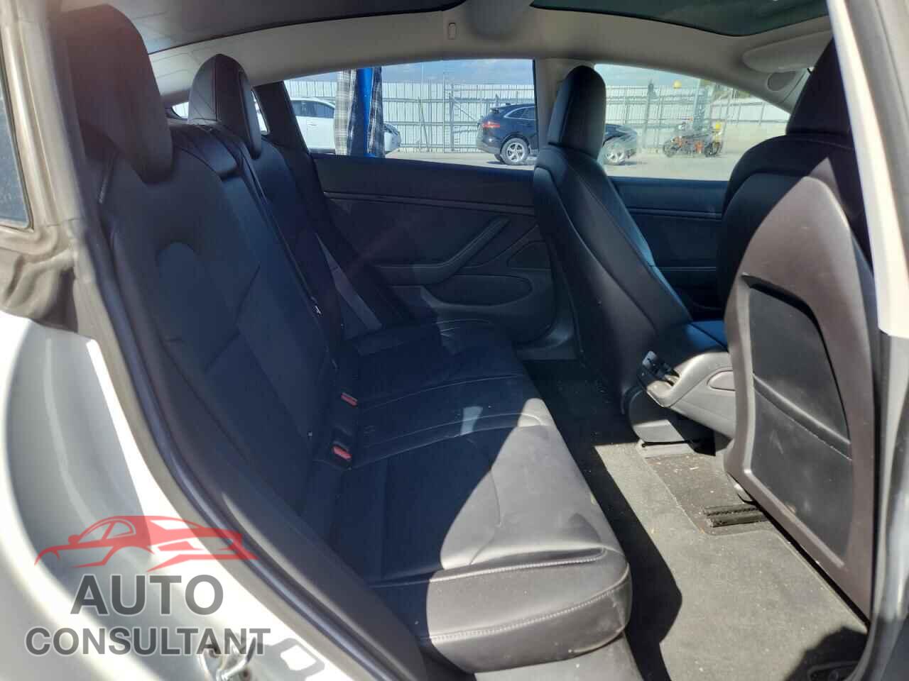 TESLA MODEL 3 2018 - 5YJ3E1EA3JF005685