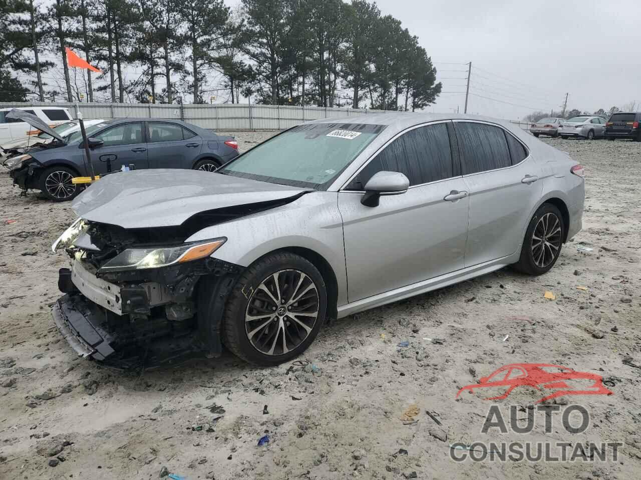 TOYOTA CAMRY 2018 - 4T1B11HK5JU533176