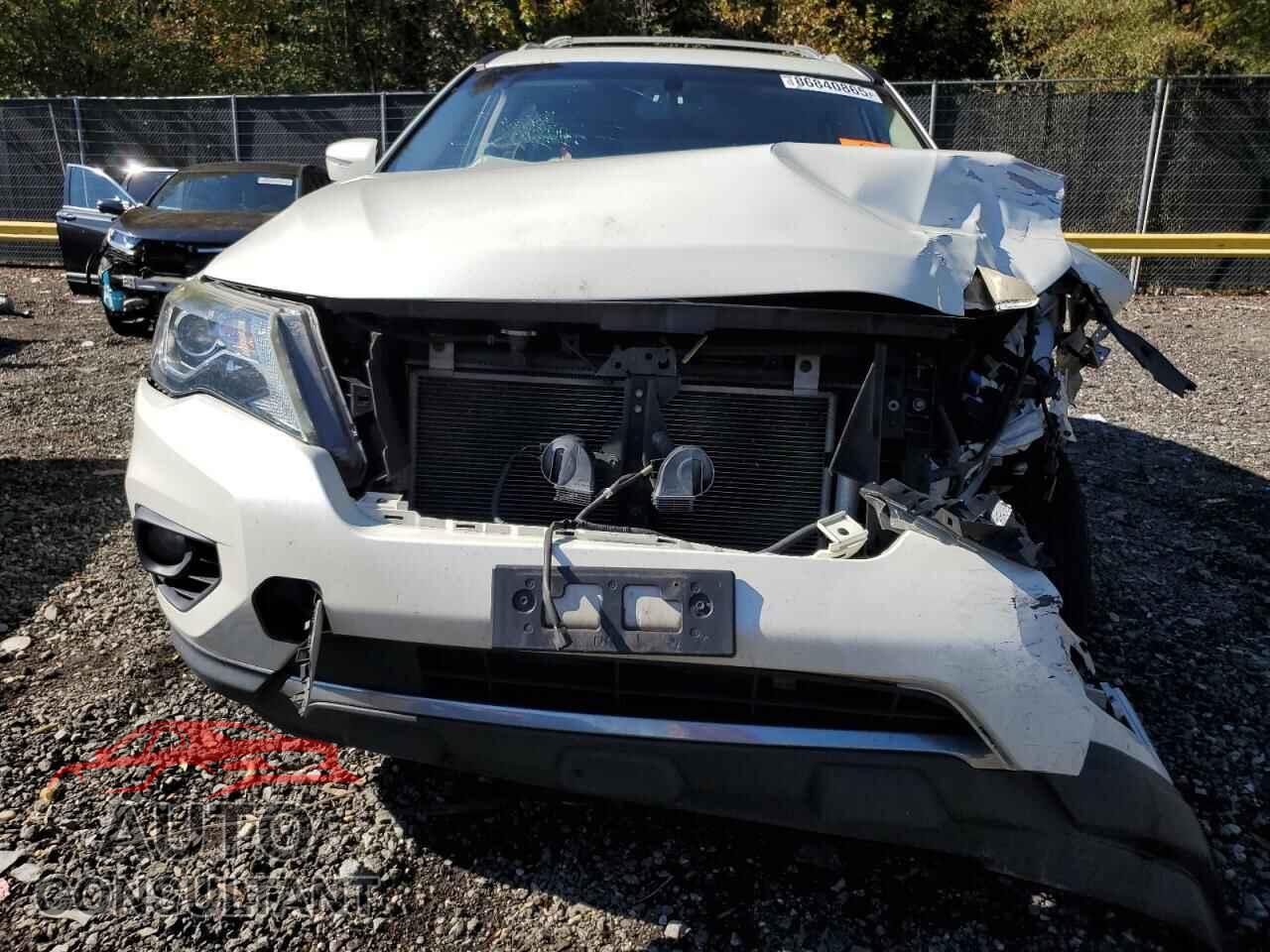 NISSAN PATHFINDER 2017 - 5N1DR2MM3HC900347