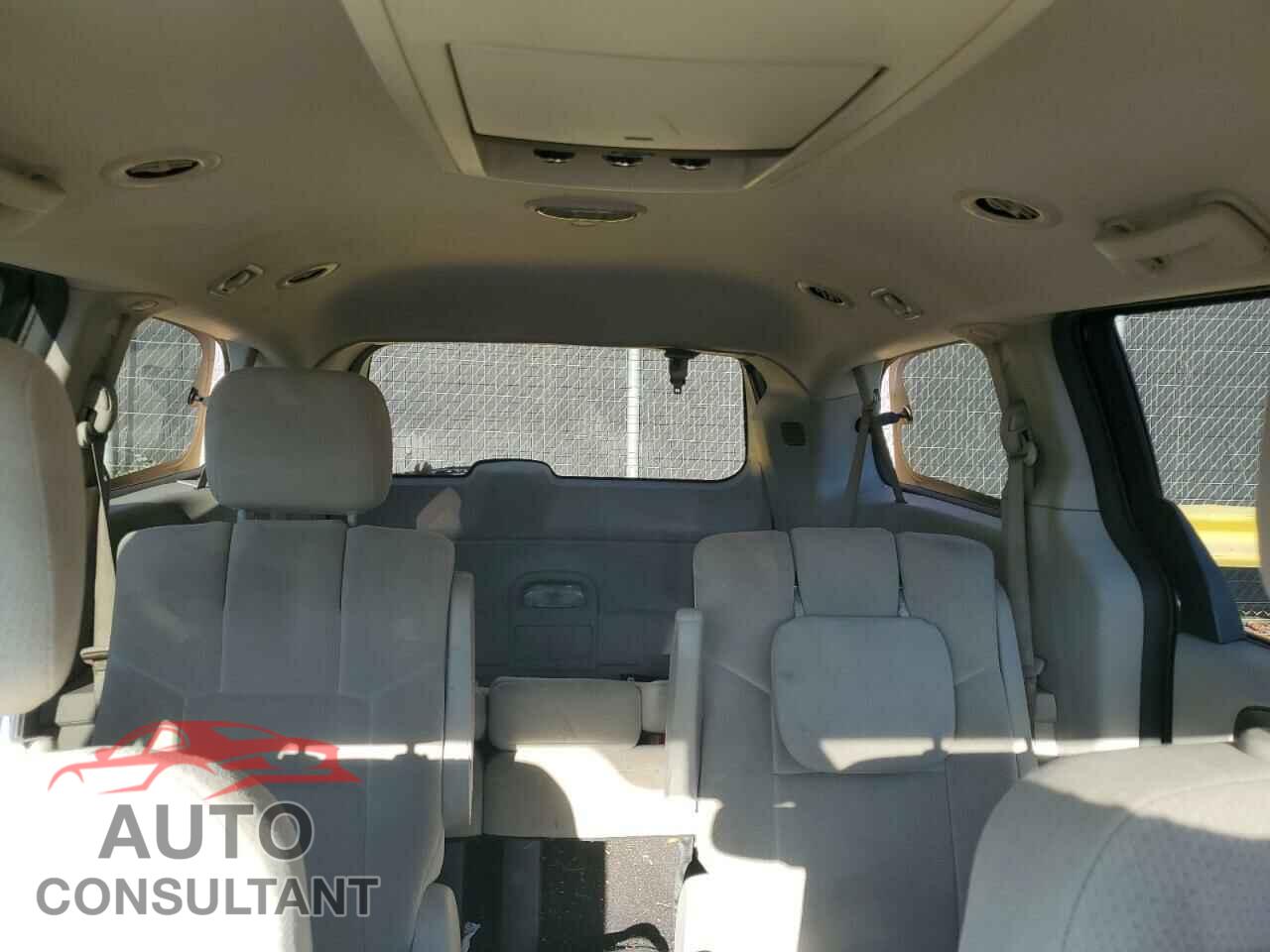DODGE CARAVAN 2011 - 2D4RN3DG7BR696840