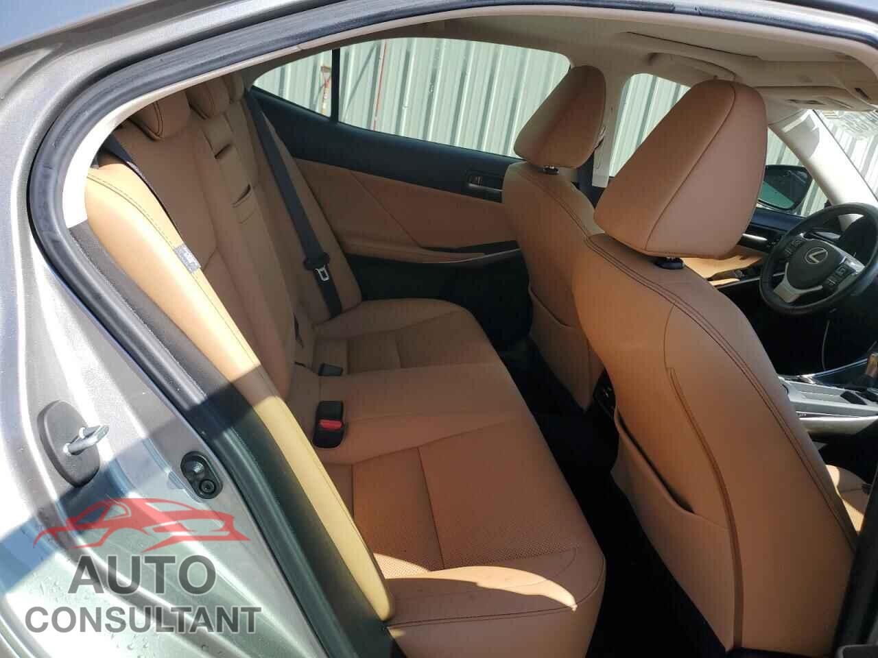 LEXUS IS 2020 - JTHDA1D20L5101237