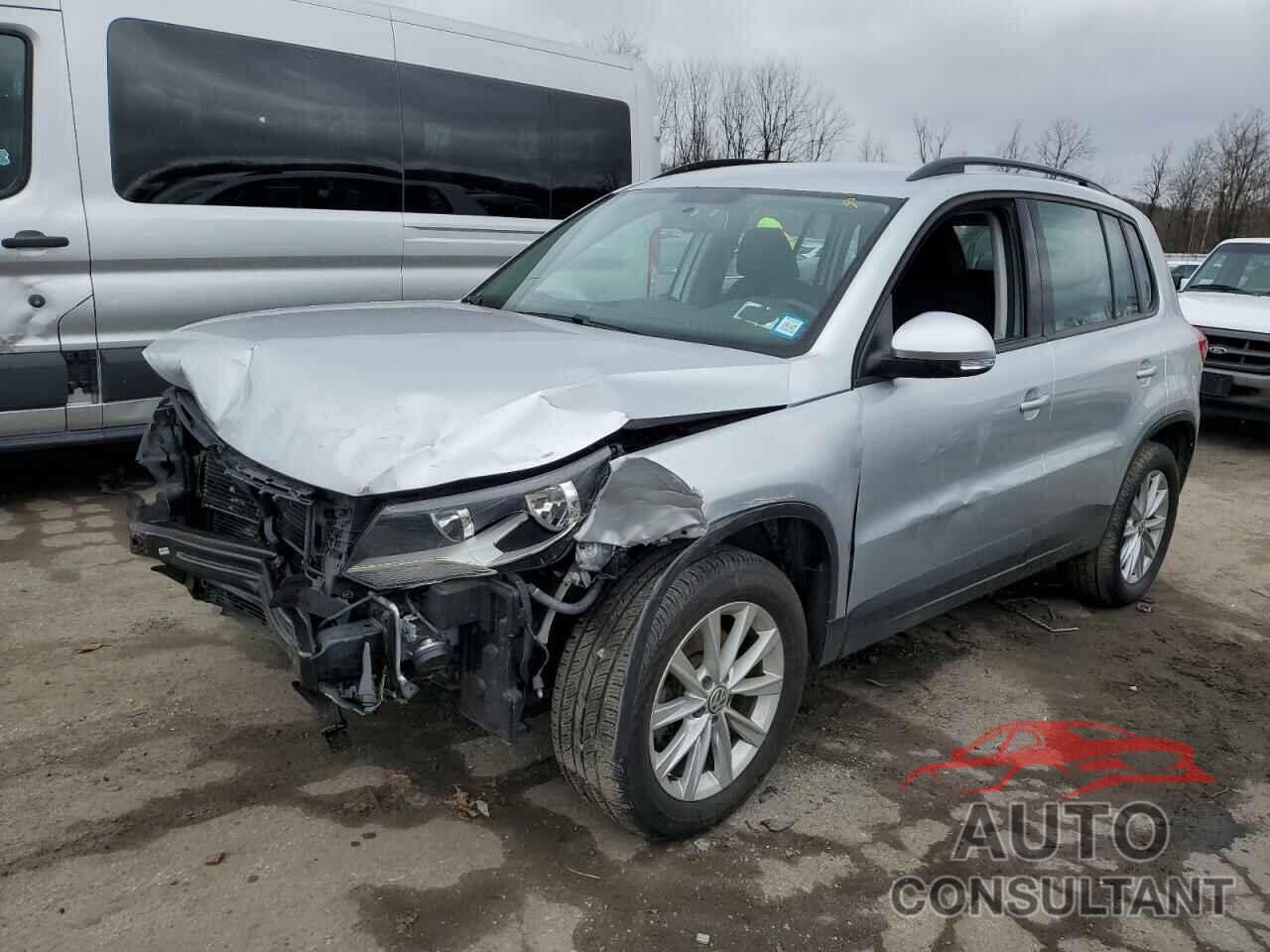 VOLKSWAGEN TIGUAN 2017 - WVGBV7AX4HK048000