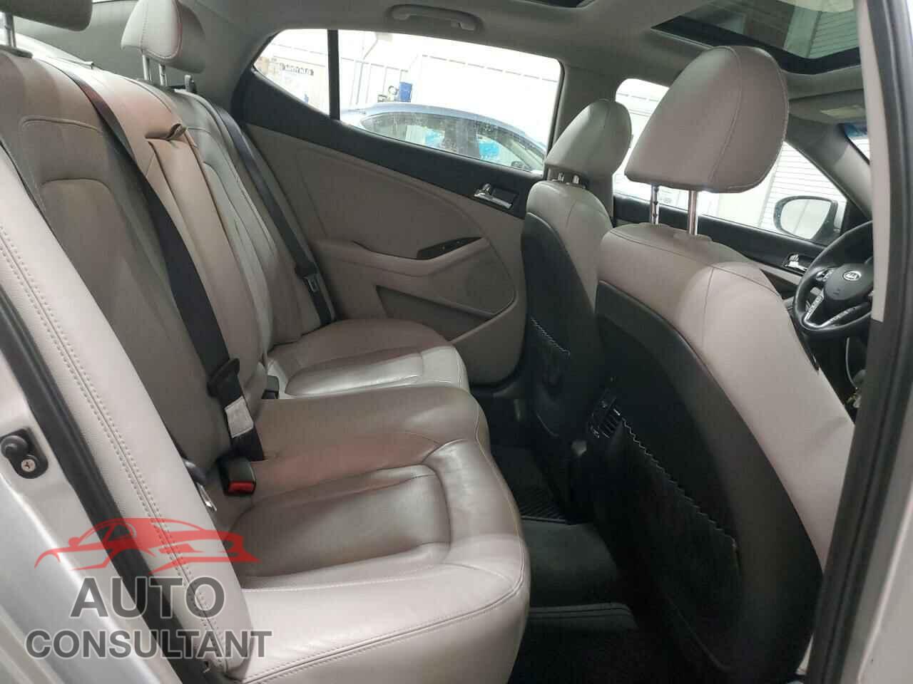 KIA OPTIMA 2011 - KNAGN4A76B5178193