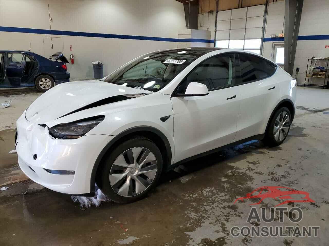 TESLA MODEL Y 2024 - 7SAYGDEE3RA232469