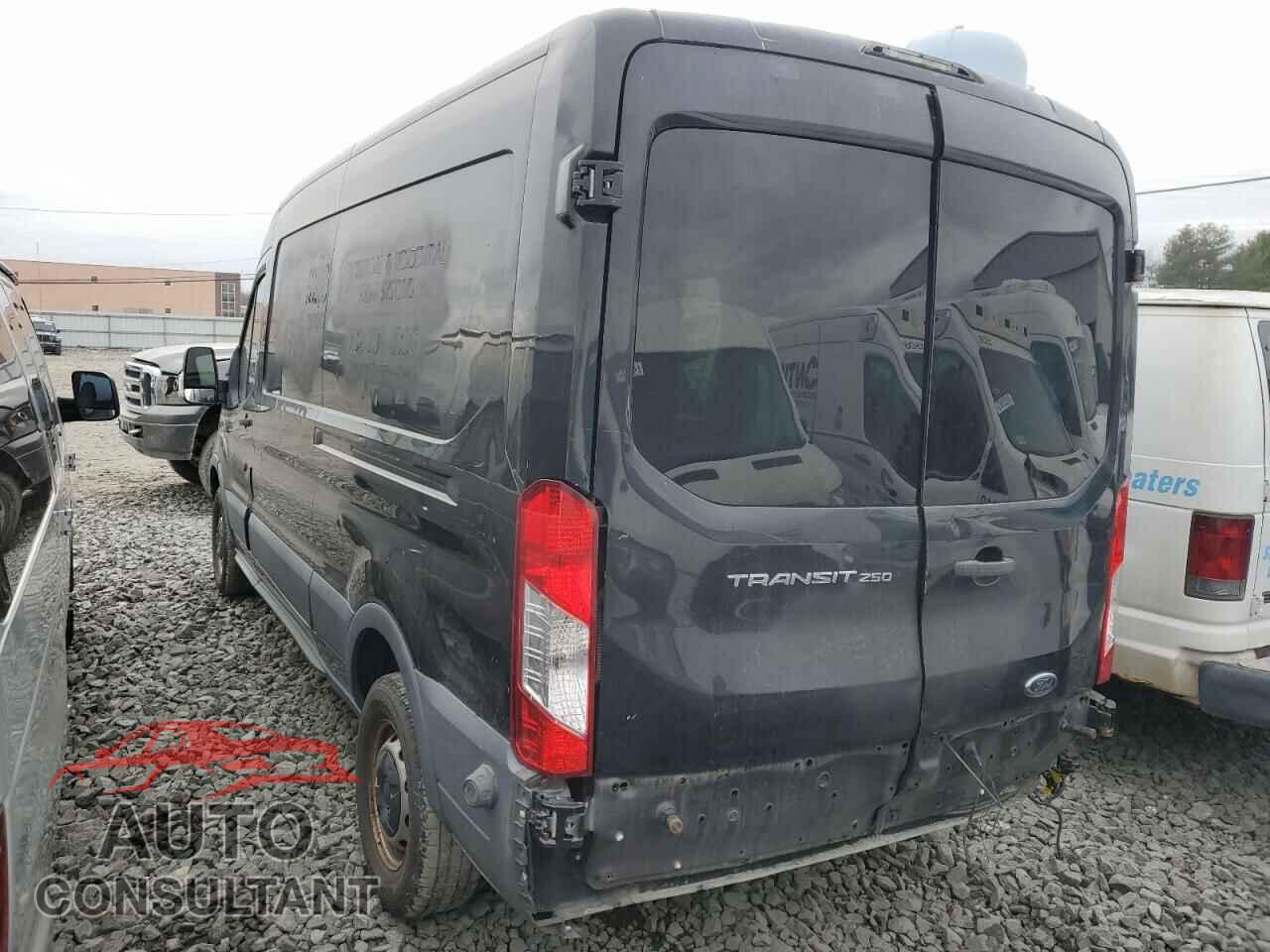 FORD TRANSIT 2015 - 1FTYR2CM5FKA73574