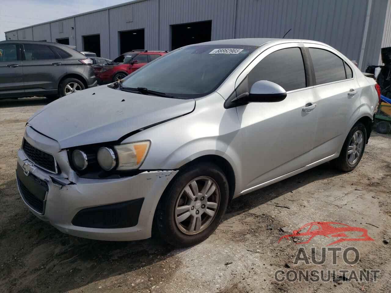CHEVROLET SONIC 2014 - 1G1JC5SH4E4174948