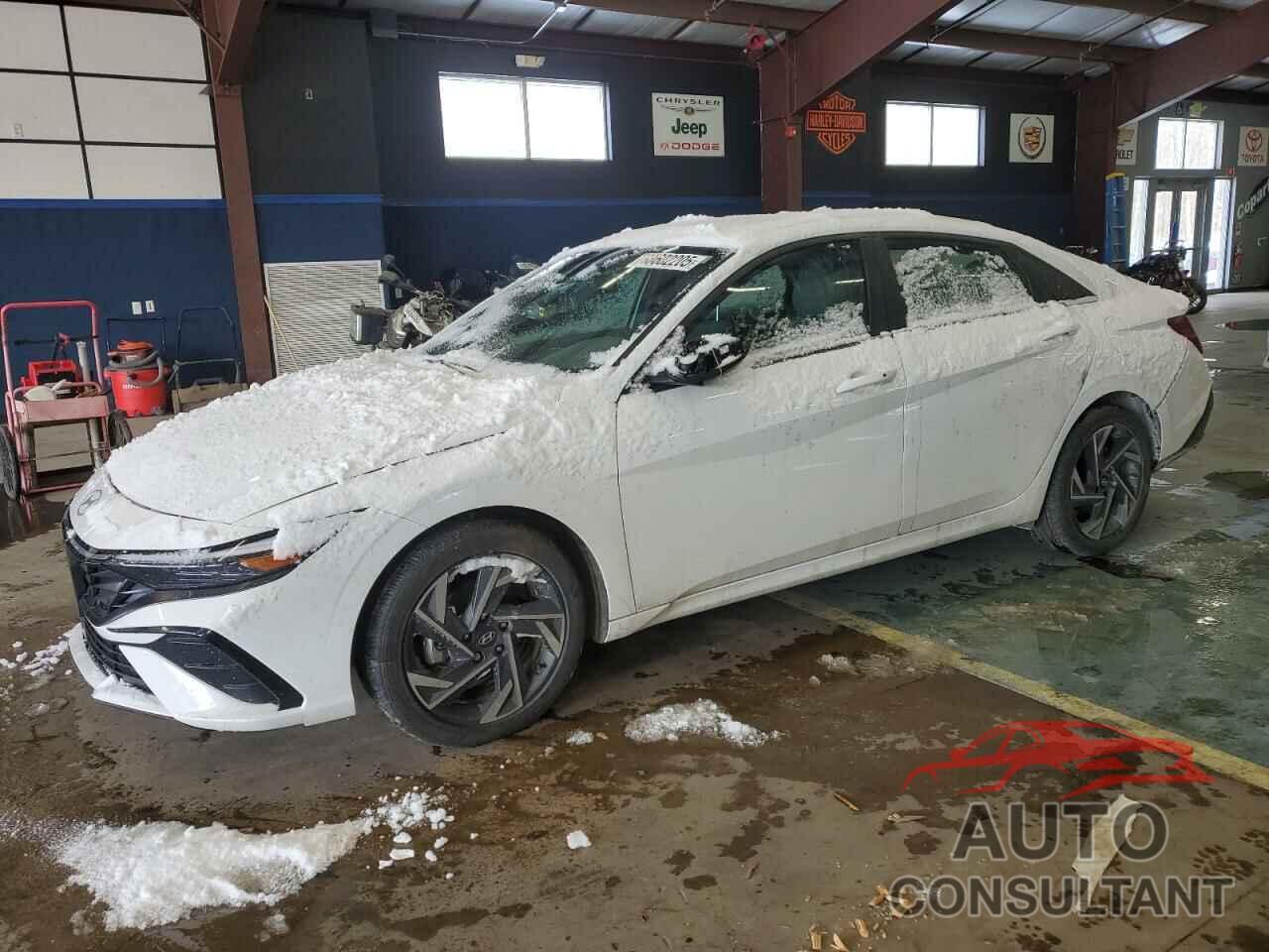 HYUNDAI ELANTRA 2024 - KMHLS4DG2RU772054