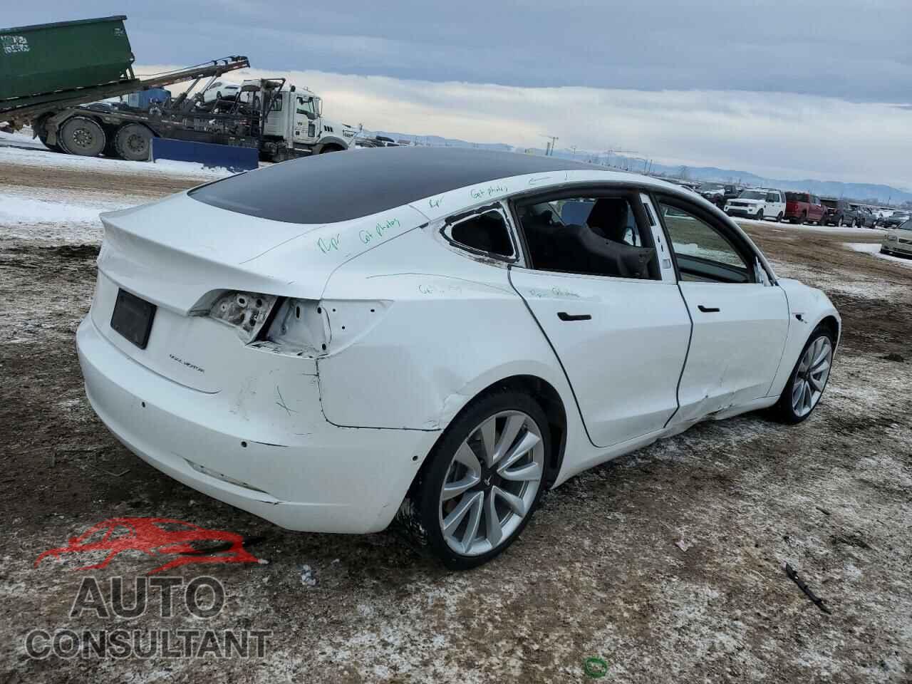TESLA MODEL 3 2019 - 5YJ3E1EB0KF390195