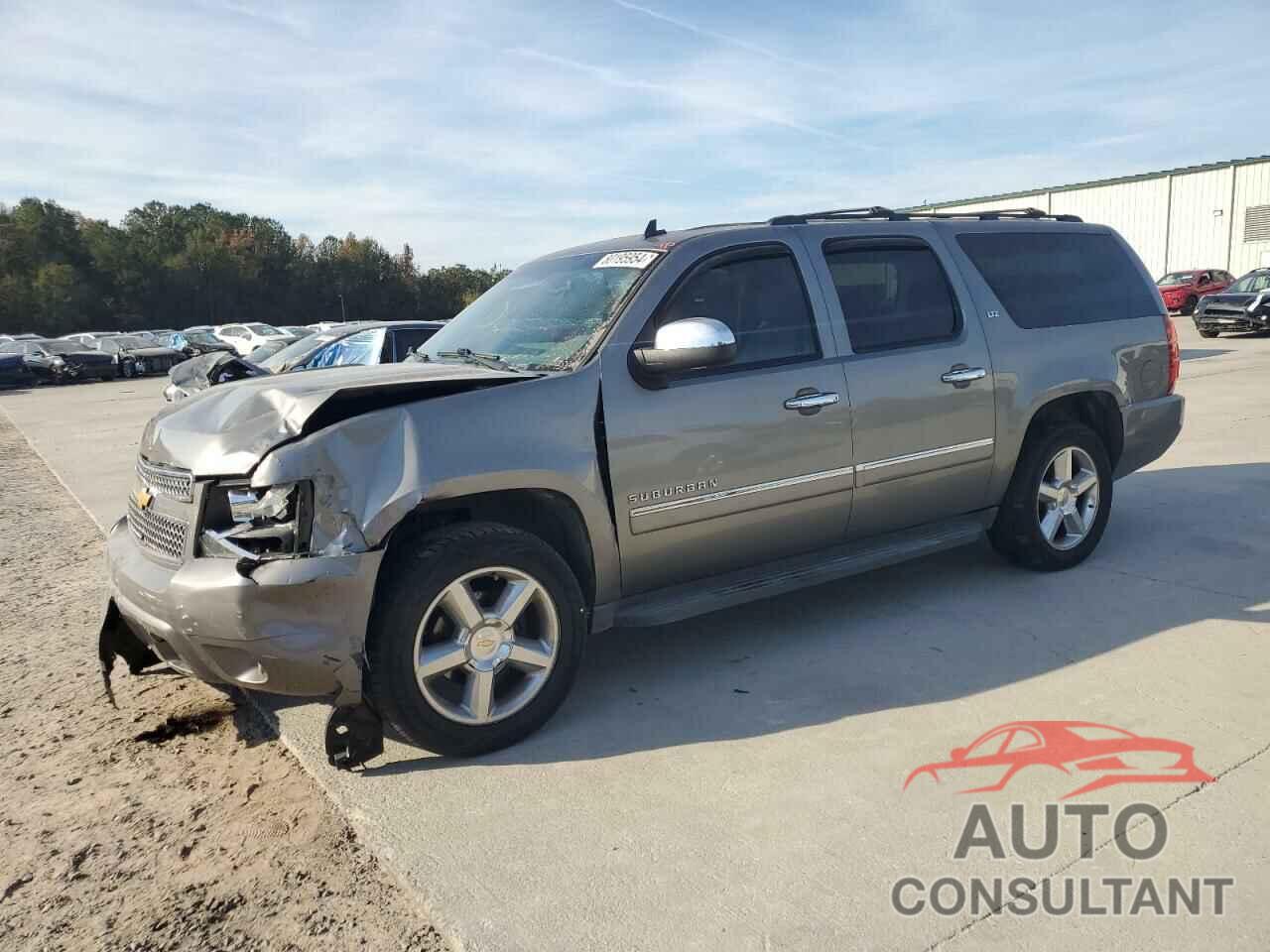 CHEVROLET SUBURBAN 2012 - 1GNSCKE02CR308072