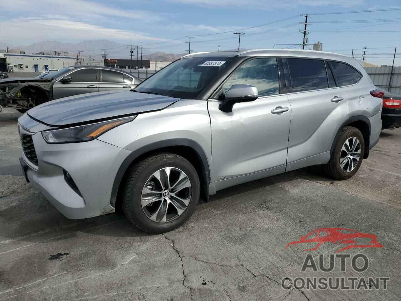 TOYOTA HIGHLANDER 2022 - 5TDHBRCH6NS546082