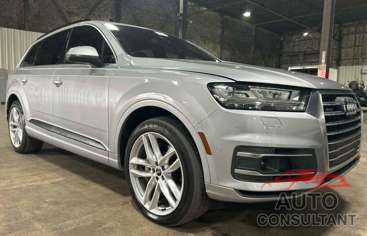 AUDI Q7 2017 - WA1VAAF76HD028381