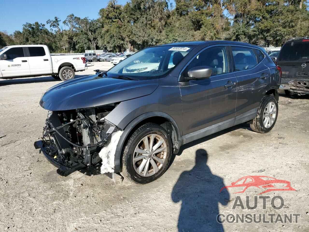 NISSAN ROGUE 2017 - JN1BJ1CP4HW014659