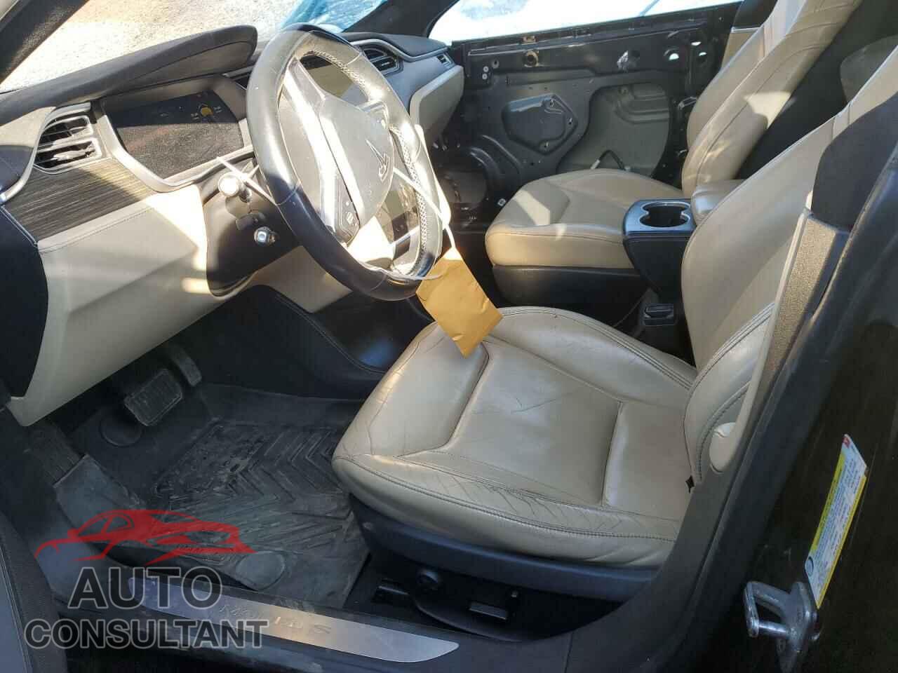TESLA MODEL S 2015 - 5YJSA1H28FF099811