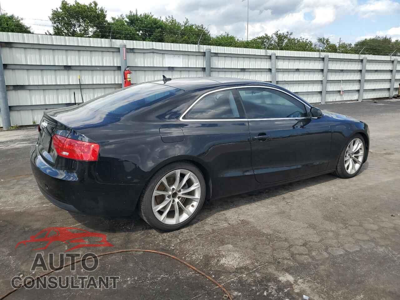 AUDI A5 2014 - WAUCFAFR7EA018100