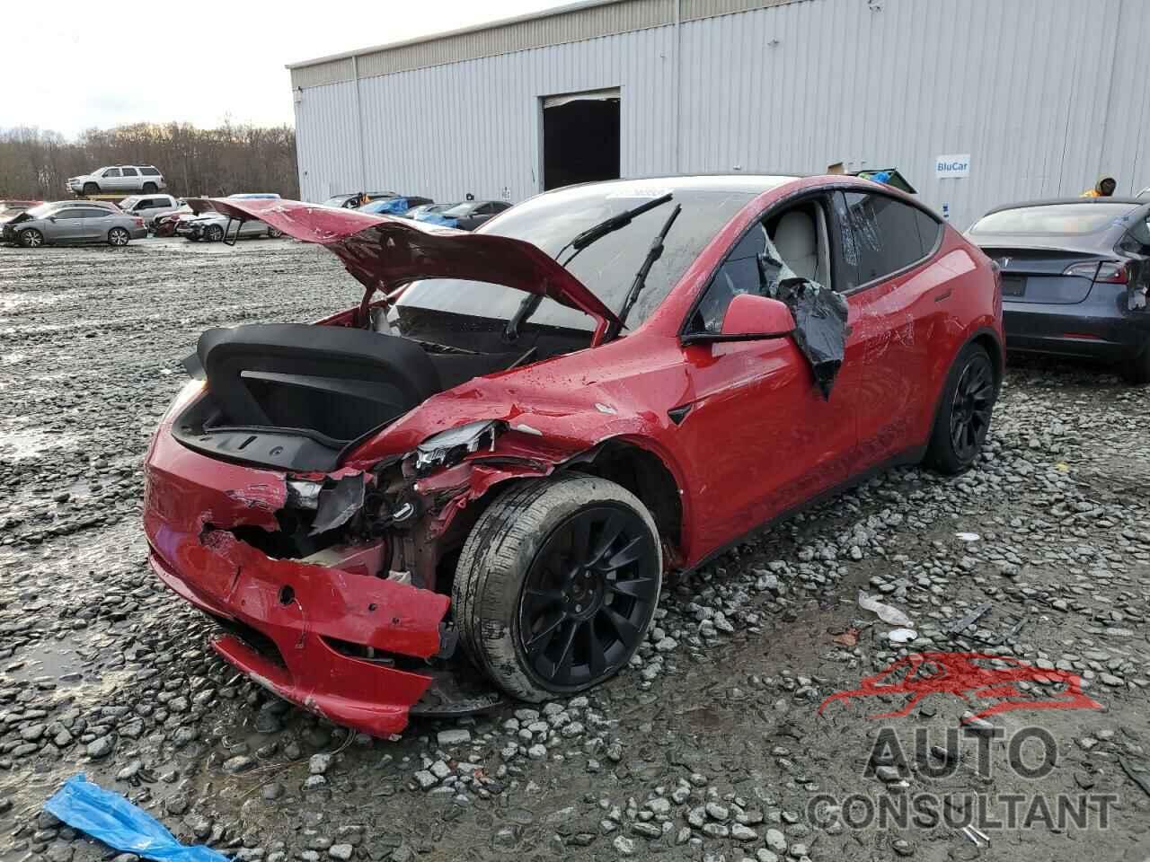 TESLA MODEL Y 2021 - 5YJYGAEEXMF138015