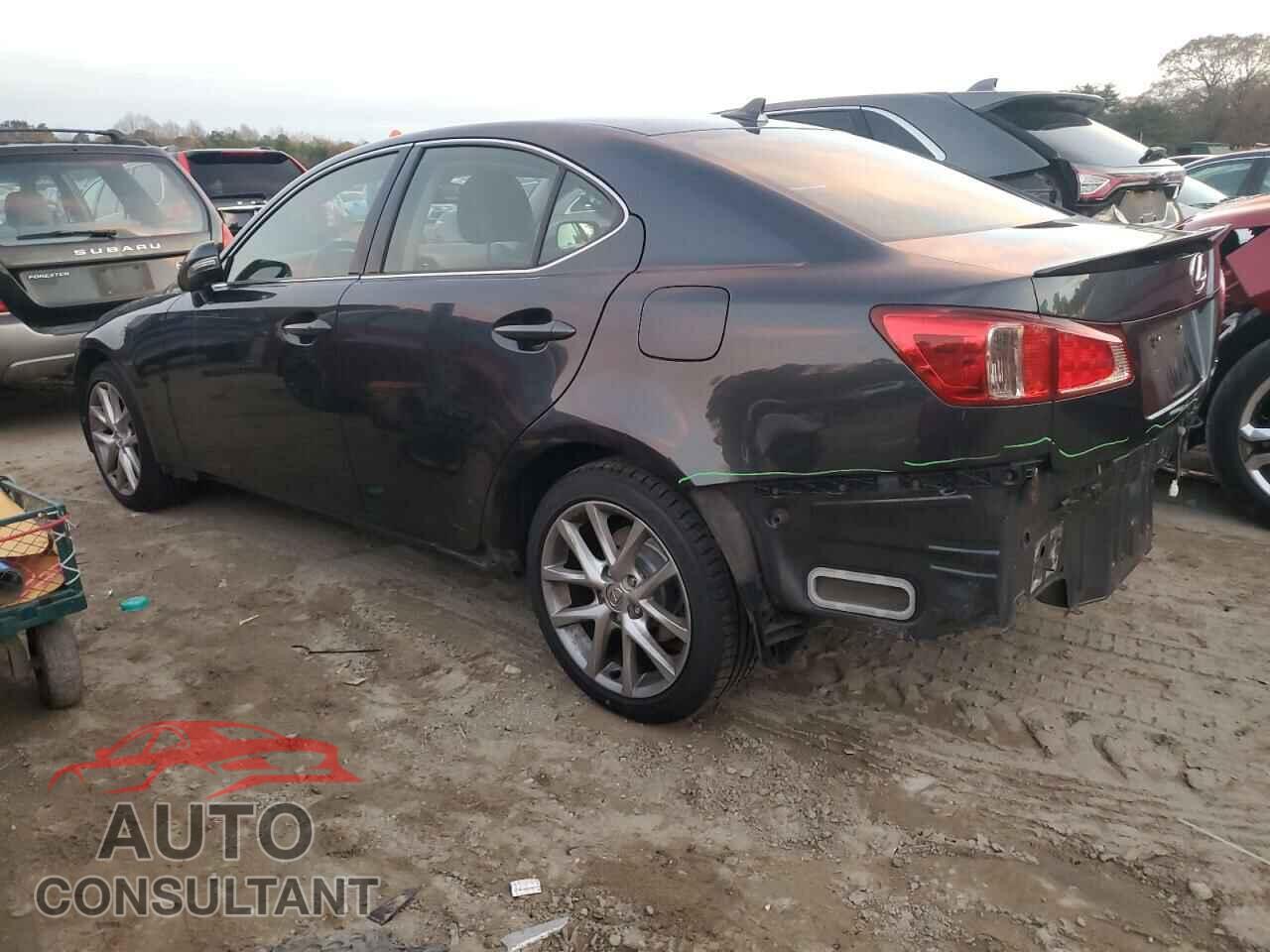 LEXUS IS 2011 - JTHCF5C24B5048417