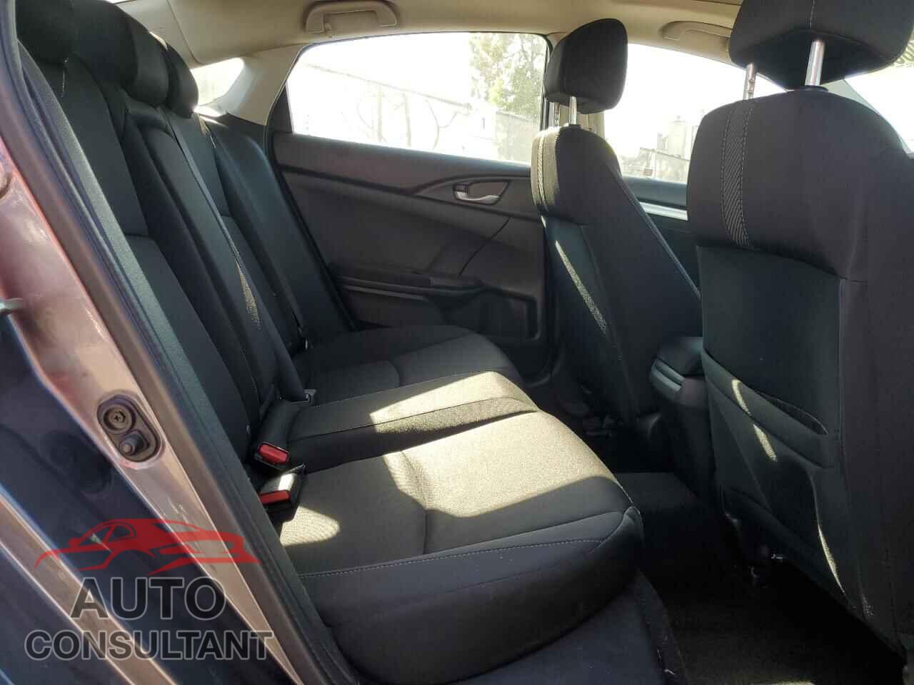 HONDA CIVIC 2017 - 19XFC2F77HE047014
