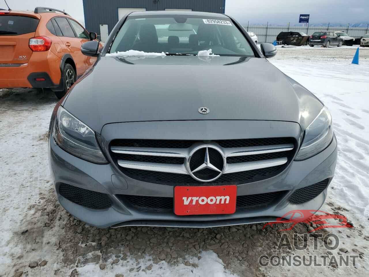 MERCEDES-BENZ C-CLASS 2018 - 55SWF4KB1JU249259