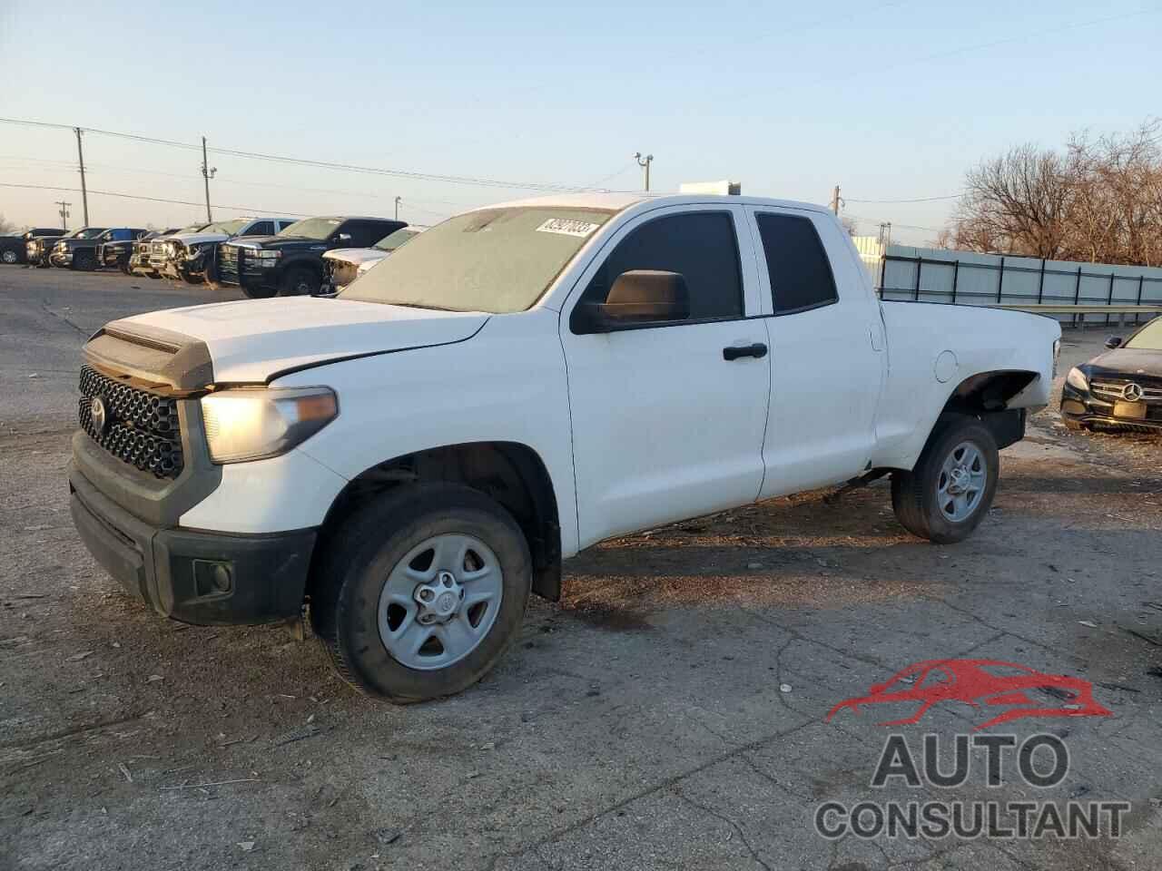 TOYOTA TUNDRA 2019 - 5TFUY5F14KX789836