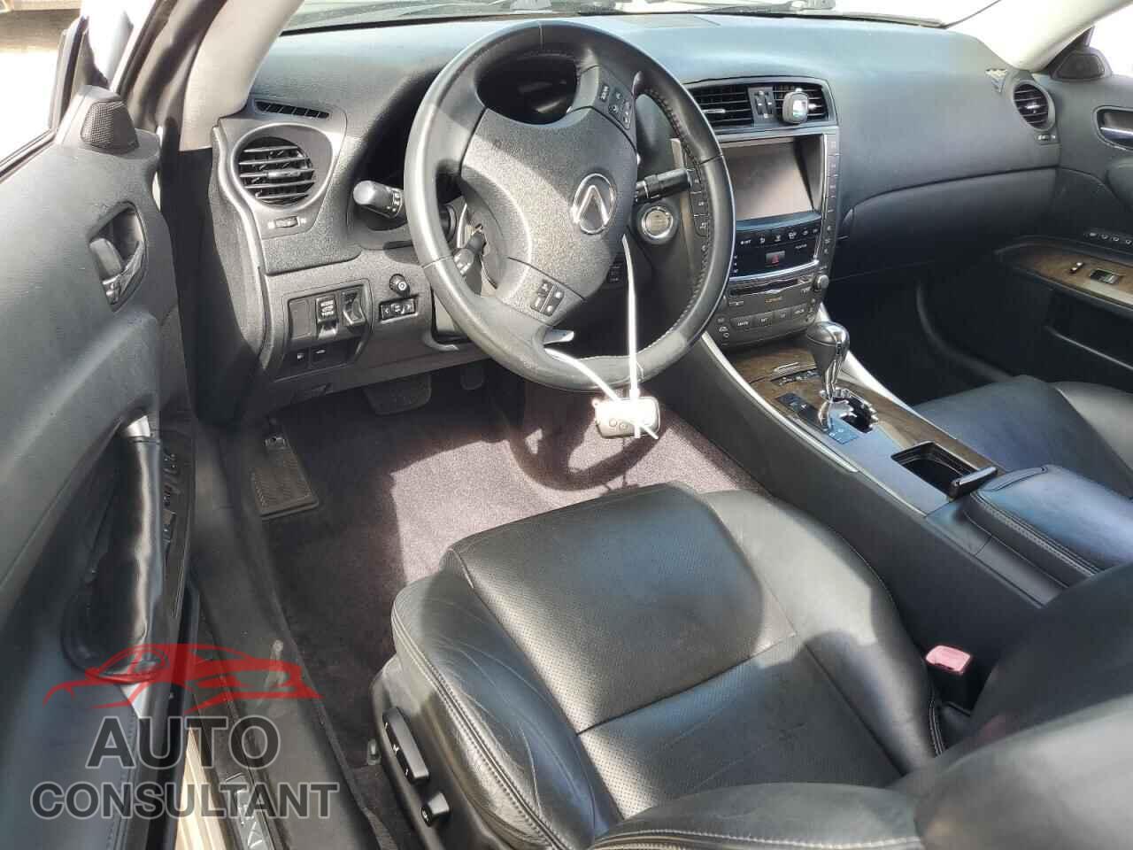 LEXUS IS 2010 - JTHFF2C23A2512695