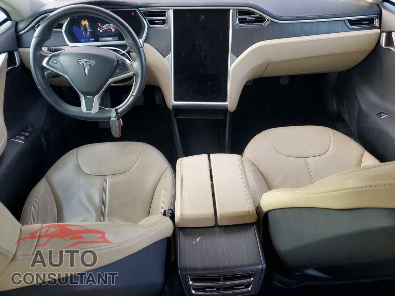 TESLA MODEL S 2013 - 5YJSA1AG6DFP08252