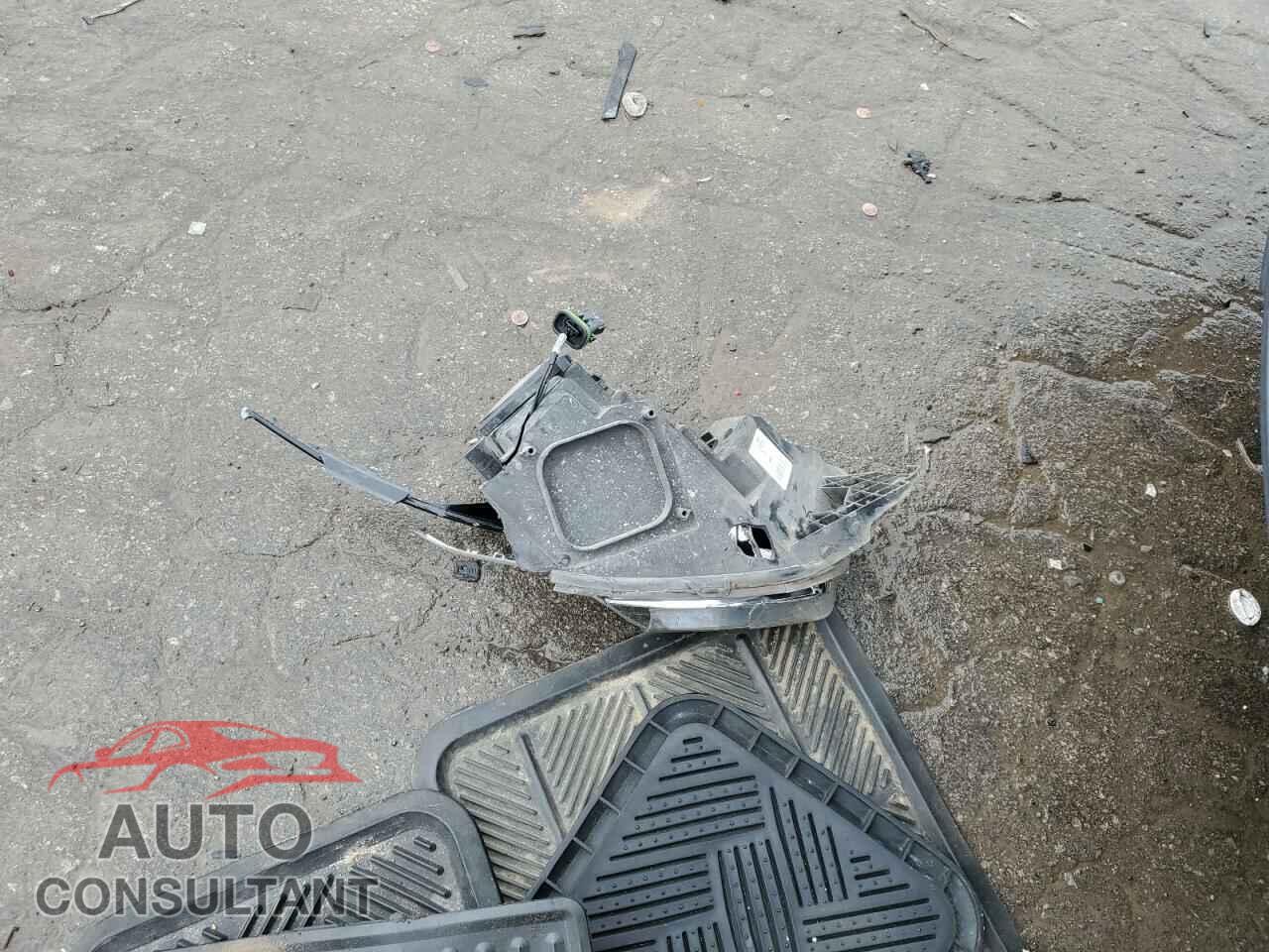 FORD TAURUS 2017 - 1FAHP2E89HG129842