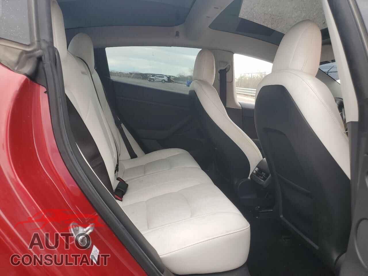 TESLA MODEL 3 2021 - 5YJ3E1EA9MF072053