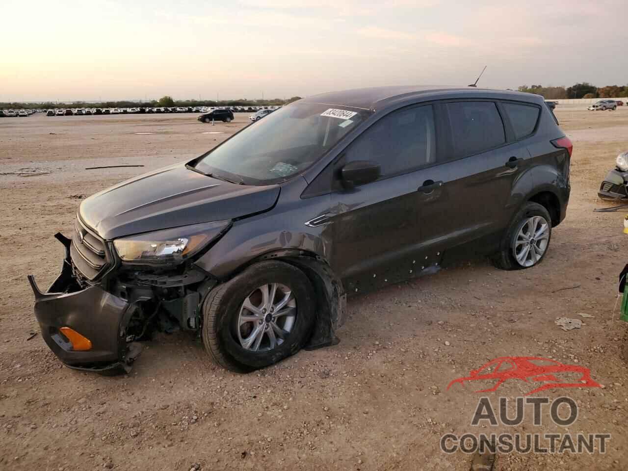 FORD ESCAPE 2019 - 1FMCU0F71KUB00377