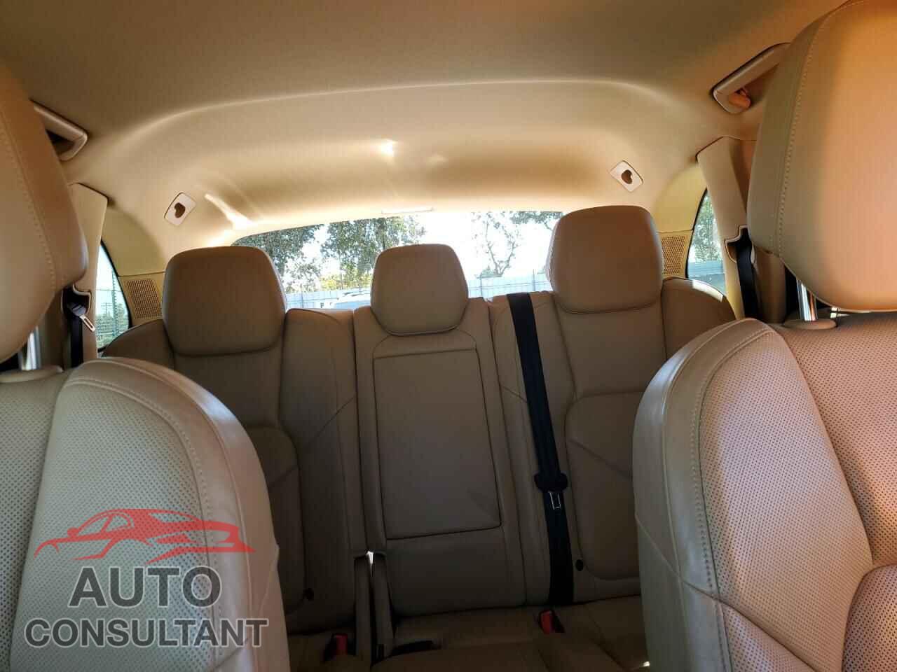 PORSCHE CAYENNE 2011 - WP1AB2A26BLA48631