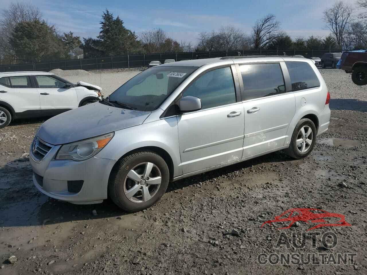 VOLKSWAGEN ROUTAN 2011 - 2V4RW3DG1BR717391