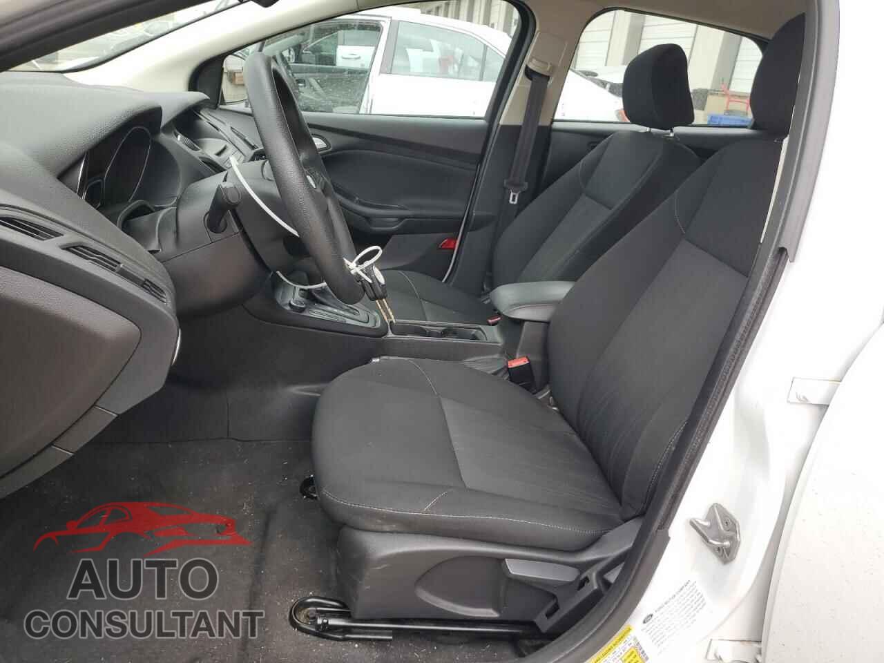FORD FOCUS 2016 - 1FADP3F20GL355904