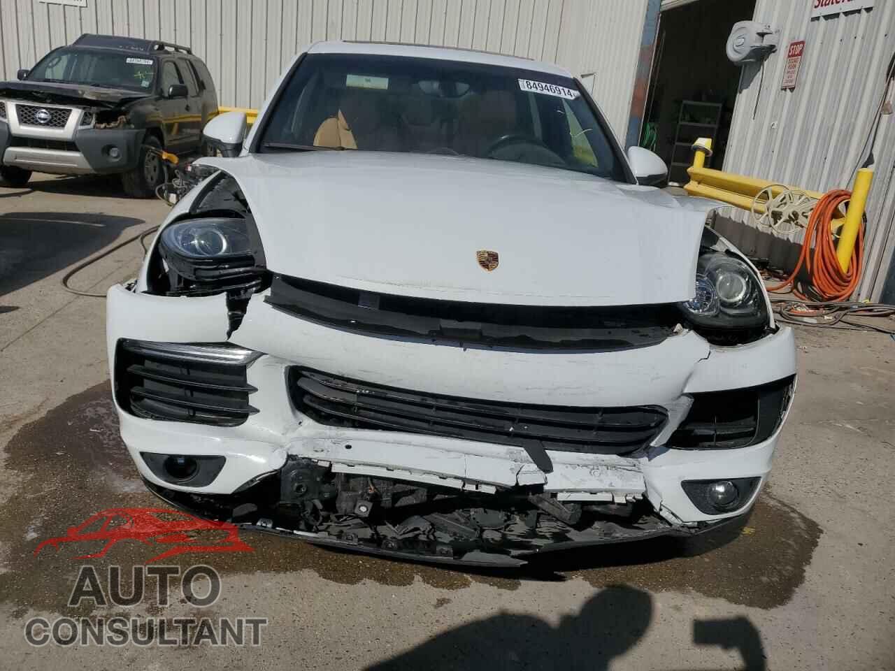 PORSCHE CAYENNE 2016 - WP1AA2A28GLA09453