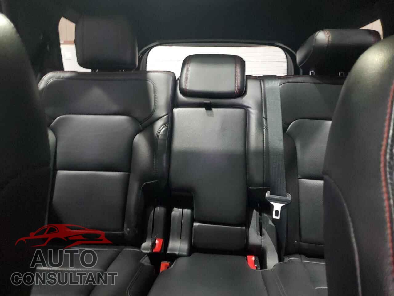 FORD EXPLORER 2018 - 1FM5K8GTXJGB82583