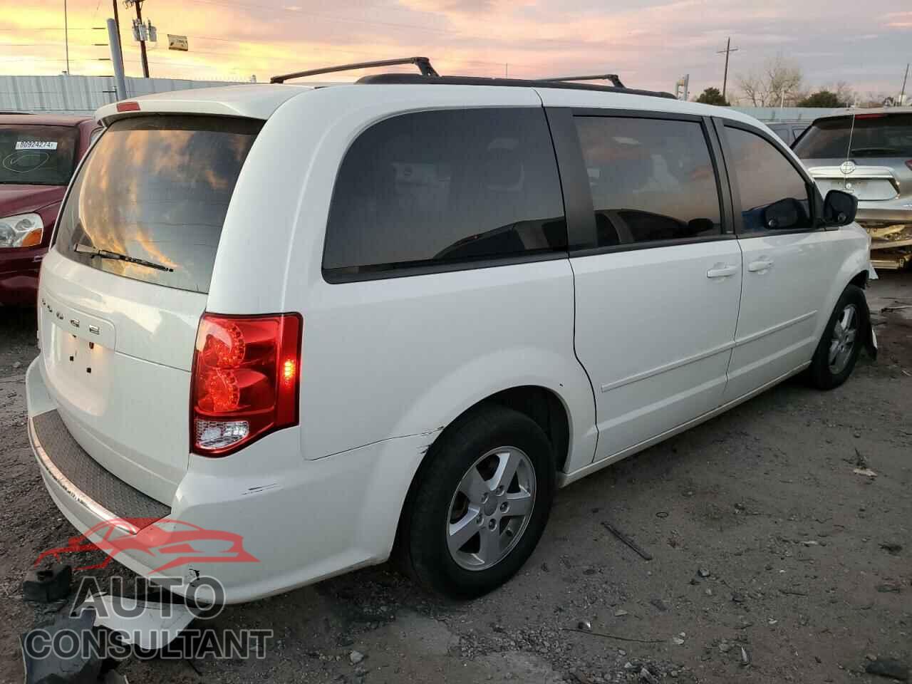 DODGE CARAVAN 2011 - 2D4RN3DGXBR654985