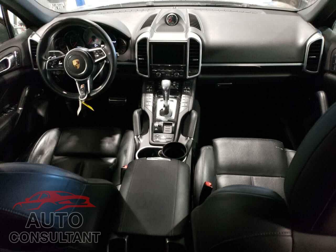 PORSCHE CAYENNE 2016 - WP1AB2A2XGLA94969