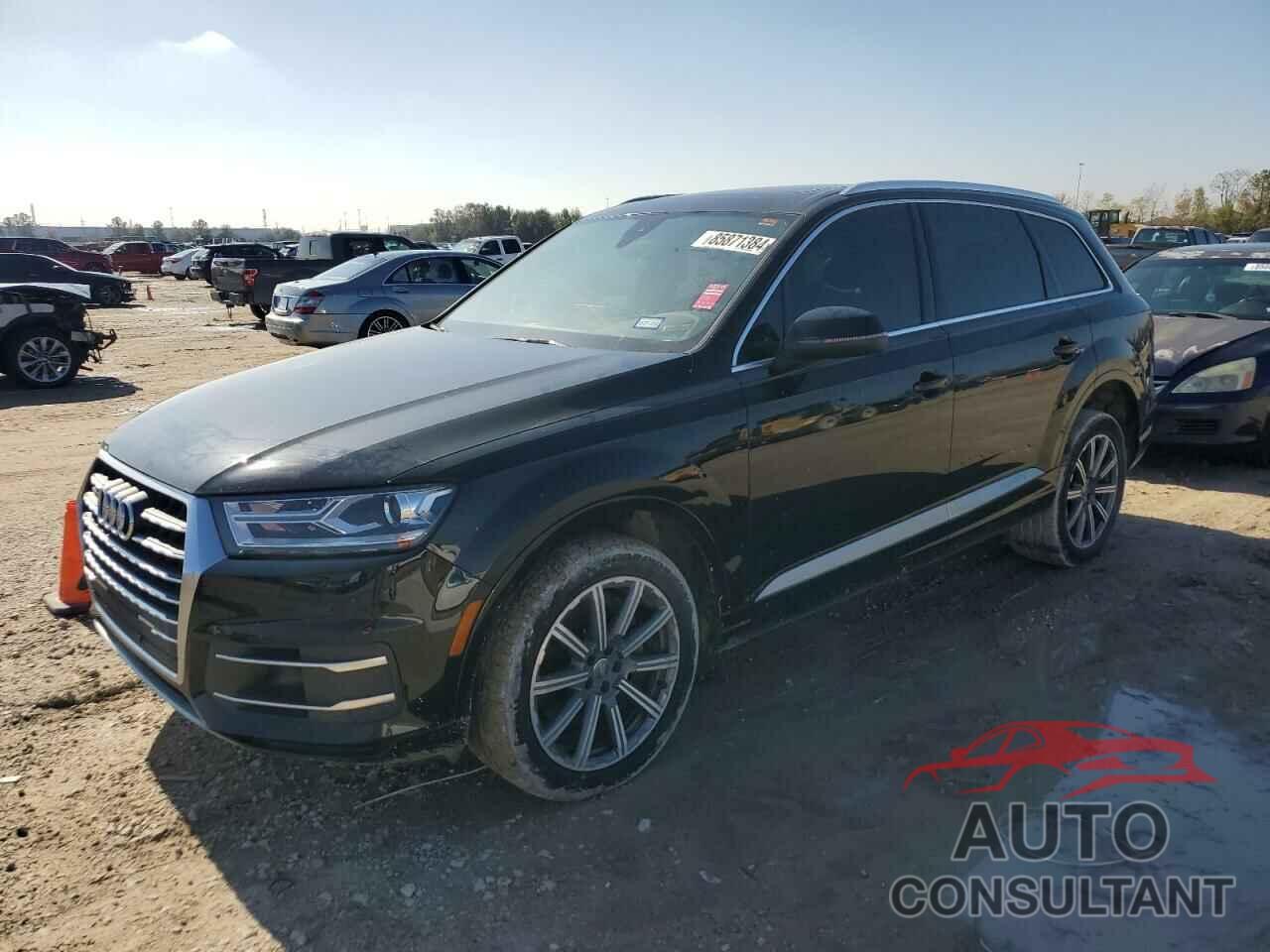 AUDI Q7 2018 - WA1LAAF70JD045917